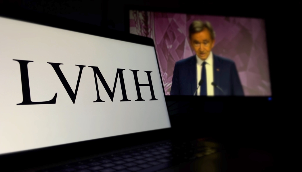 LVMH sells its travel retail business (DFS) in China to CTG Duty-Free