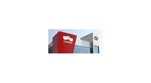 Cosmax investit et s'étend à l'international
