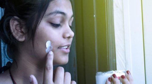 L'Inde de nouveau confrontée à ses préjugés contre les peaux foncées