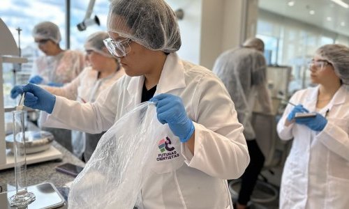 Cosmetic formulation: IMCD expands its Futuras Cientistas program in Brazil