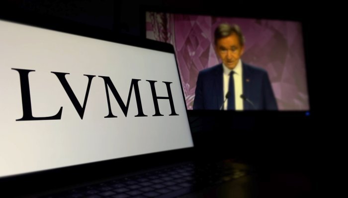 LVMH : La famille Arnault simplifie la structure pour consolider son contrôle