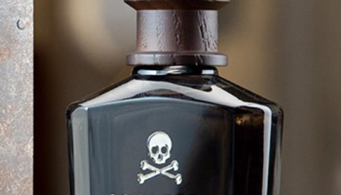 Pujolasos creates the wood cap of Scalpers' latest fragrance