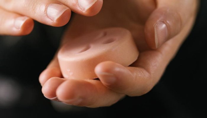 After hygiene, solid products are revolutionizing skincare