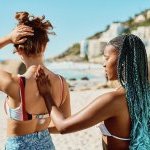 Quatre Français sur dix n'utilisent pas, ou peu, de crème solaire lorsqu'ils sont exposés plusieurs heures au soleil. (Photo : © Katleho Seisa / Getty Images)