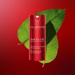 Clarins et Aptar multi-récompensés pour leur packaging airless rechargeable (Photo : Clarins)