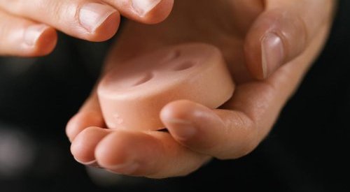 After hygiene, solid products are revolutionizing skincare