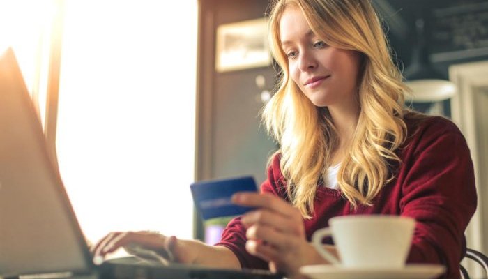 Online beauty purchases are appealing, under certain conditions