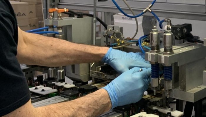 Albéa and IWK partner to meet the demand for tubes for hand sanitizers