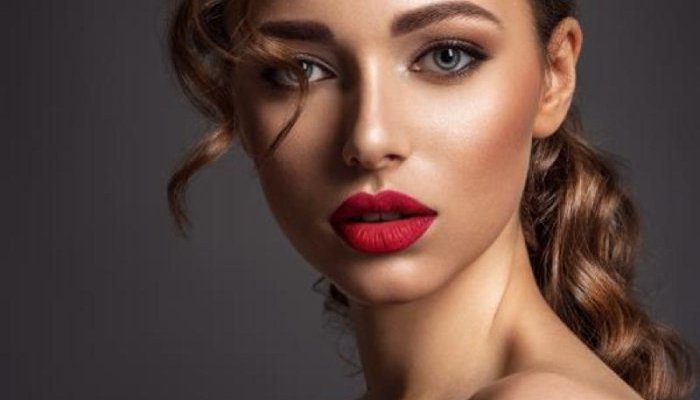 Givaudan addresses demand for natural make-up with a botanical red colour