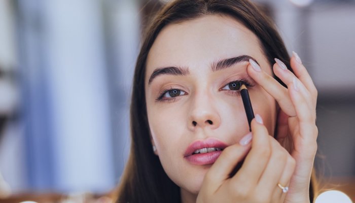 6% des cosmétiques testés contiennent des polluants persistants, selon l'ECHA