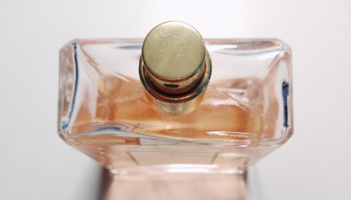 L'Oréal provides transparent information on fragrance ingredients