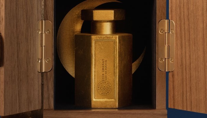 TNT Group creates an exceptional wood case for L'Artisan Parfumeur