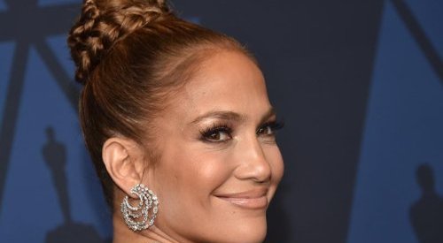 Jennifer Lopez is launching her own line of cosmetics