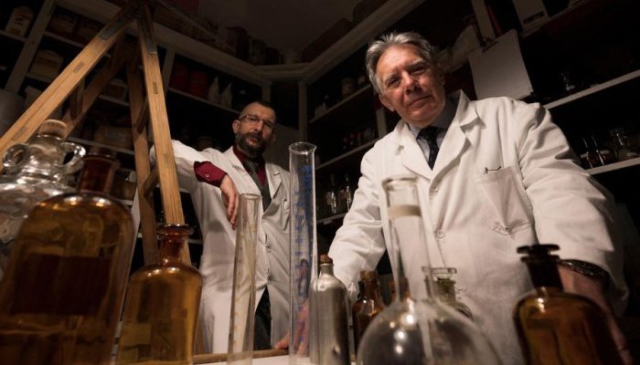 À Belgrade, la parfumerie Sava tente de maintenir ses pratiques artisanales
