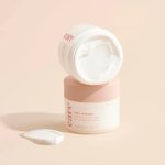 Made With Care propose aux jeunes femmes actives une gamme courte de 12 produits nettoyants et soins experts et naturels à des prix accessibles
