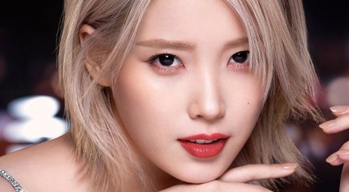 Estée Lauder choisit la chanteuse coréenne IU comme ambassadrice mondiale