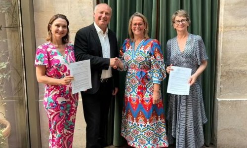 Cosmetic Valley et Première Vision misent sur les synergies entre mode et beauté