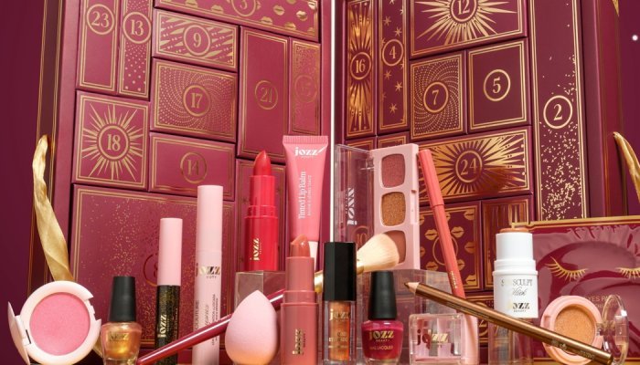 Jozz teamed up with ACT Beauty for its winter collections