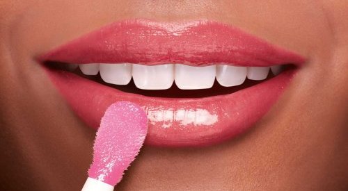 Arcade Beauty: The Clarins's Lip Comfort Oil experience in a sample