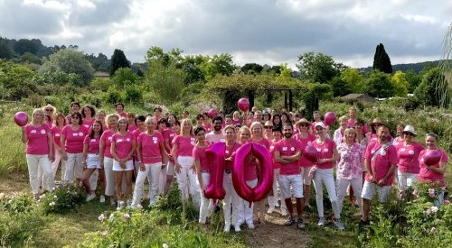 Grasse : 11e édition de la collecte de dons « Une Rose, Une Caresse »