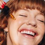 Osmolytes are small, naturally occurring molecules that help cells maintain hydration and protect them from environmental stressors such as UV radiation and heat (Photo: shutterstock.com)