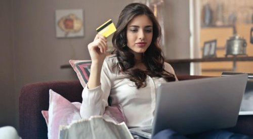 Entre shopping physique et digital, la réponse pertinente du virtual store