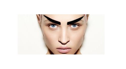 Maquillage : « Décrypter et anticiper les attentes des générations Y et Z pour créer les connexions gagnantes »