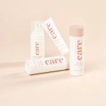 Made With Care propose aux jeunes femmes actives une gamme courte de 12 produits nettoyants et soins experts et naturels à des prix accessibles