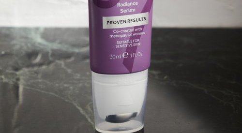 Boots sélectionne Squeeze'N Roll de Cosmogen pour Instant Radiance Serum