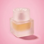 Huda Beauty re-enters the fragrance category with new Eau de Parfum (Photo: Huda Kattan)