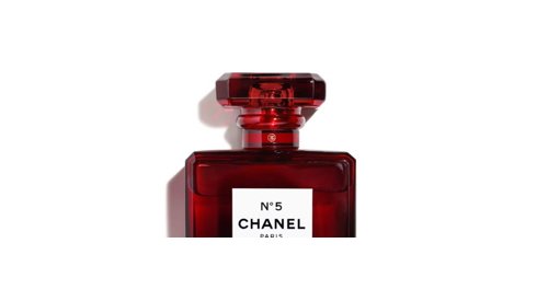 Verescence: A red glass bottle for Chanel N°5