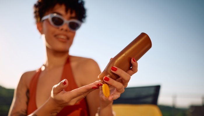 États-Unis : La FDA propose d'autoriser le bémotrizinol dans les écrans solaires