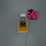 Kering Beauté revives Balenciaga perfumes with ten new creations (Photo: Katerina Jebb / Balenciaga ©)