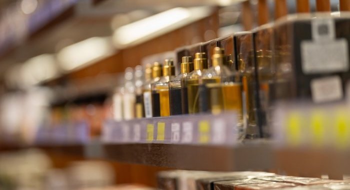 États-Unis : La fragrance et le prix, principaux critères d'achat du parfum