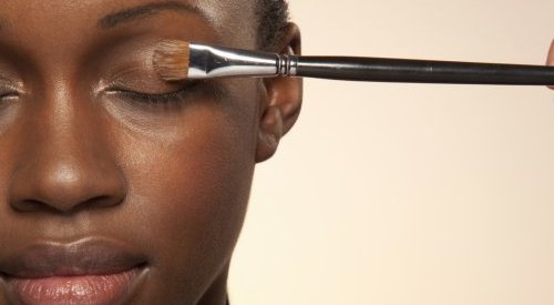 Core Biogenesis étend son concept de longévité au maquillage des yeux