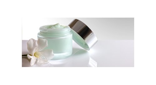 Prix et ingrédients : premiers critères d'achats des cosmétiques pour les Françaises