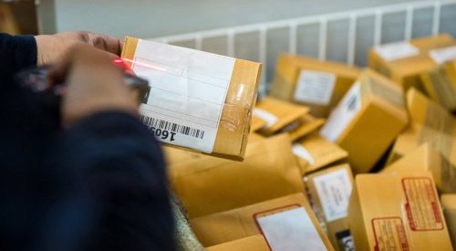 La taxe européenne sur les petits colis entraîne une chute des importations