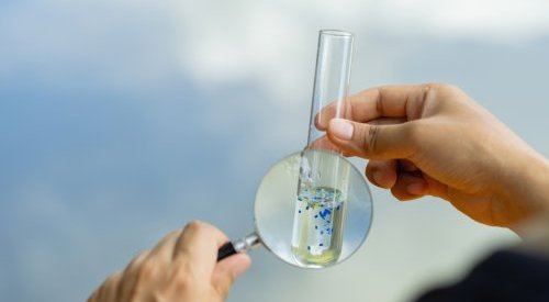 UE : Accord pour durcir les règles sur les microplastiques, malgré des tensions