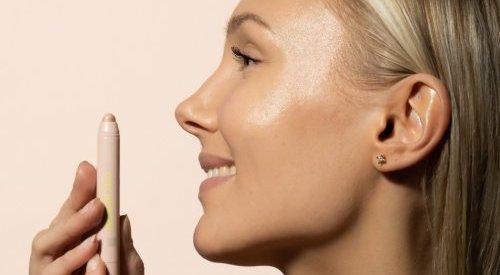 Schwan Cosmetics combines makeup and skincare with new Glowy Blur Stick