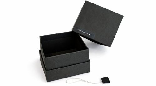 Verpack reinvents rigid boxes with a patented opening and smarter inserts