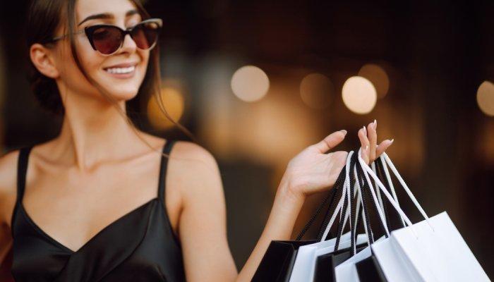 Still under pressure, the luxury sector is seeking new growth drivers