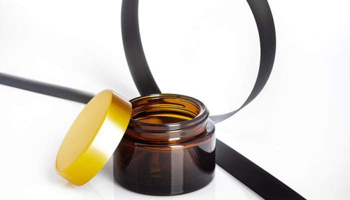 Baralan expands popular Minerva line with amber jar for UV ray protection