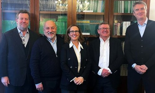 EV Group se renforce en Europe avec l'acquisition de Cornelius Polska