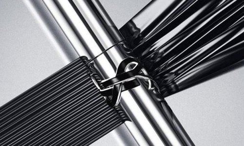 Yves Saint-Laurent Beauté investit le Rex Club pour une expérience immersive