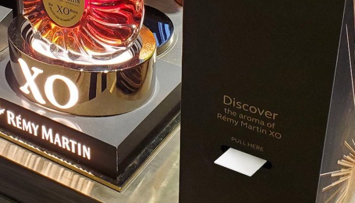 Carestia partners with Paperscent to supply blotters for perfume testers