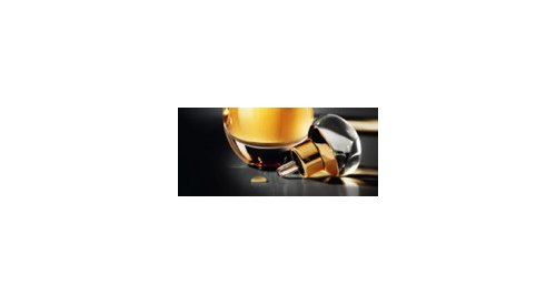 A new perfuming gesture for J'adore Touche de Parfum