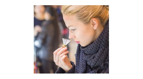 France : Les ventes de parfumerie sélective pénalisées en 2015 par les attentats