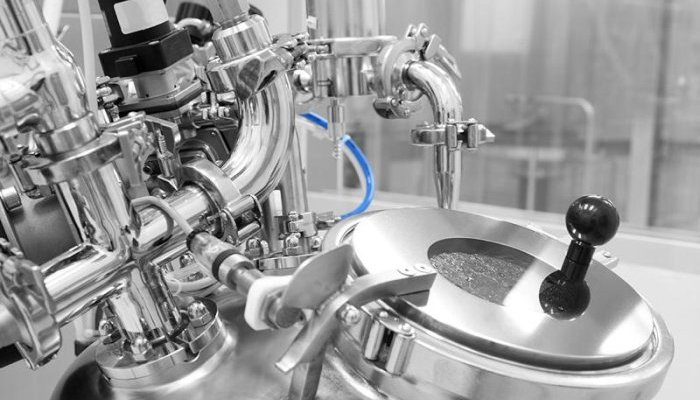 Gel hydro-alcoolique, la recette anti-crise de Laboratoire France Cosmetic