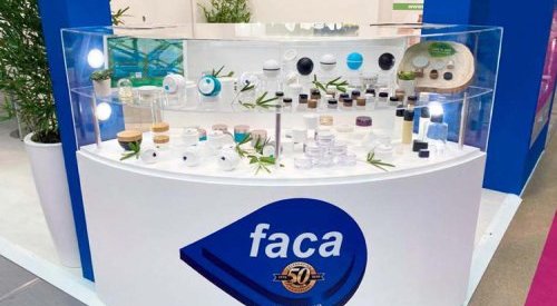 Le premier pot transparent en PMMA recyclé fabriqué en Europe (Barcelone)