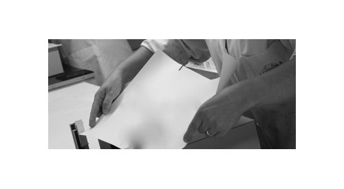 Étuis et coffrets carton : Alliora ajuste son positionnement